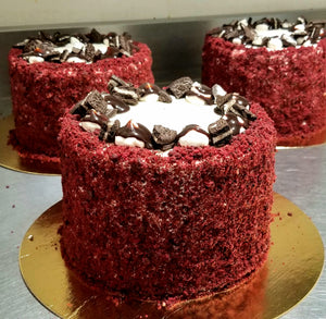 6" Red Velvet Cookies N' Cream Cake
