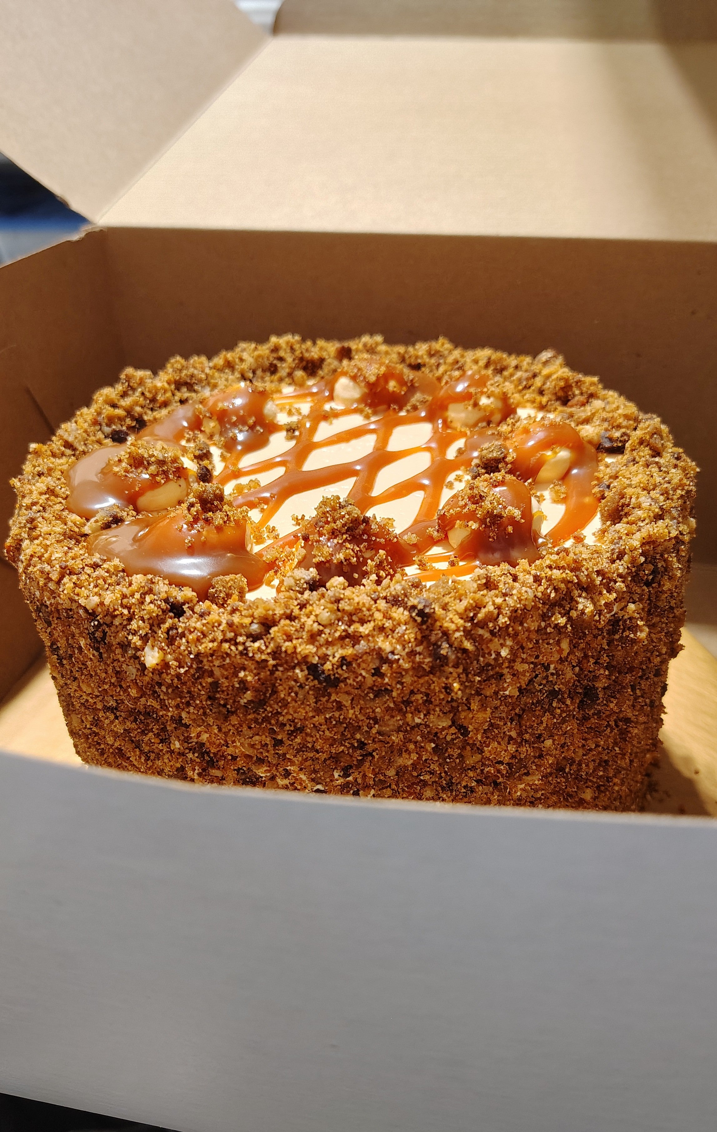 6" Caramel Carrot Cake